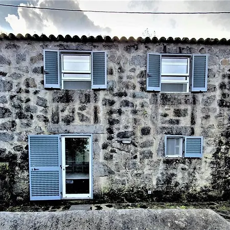 Casa Sao Miguel Nyaraló